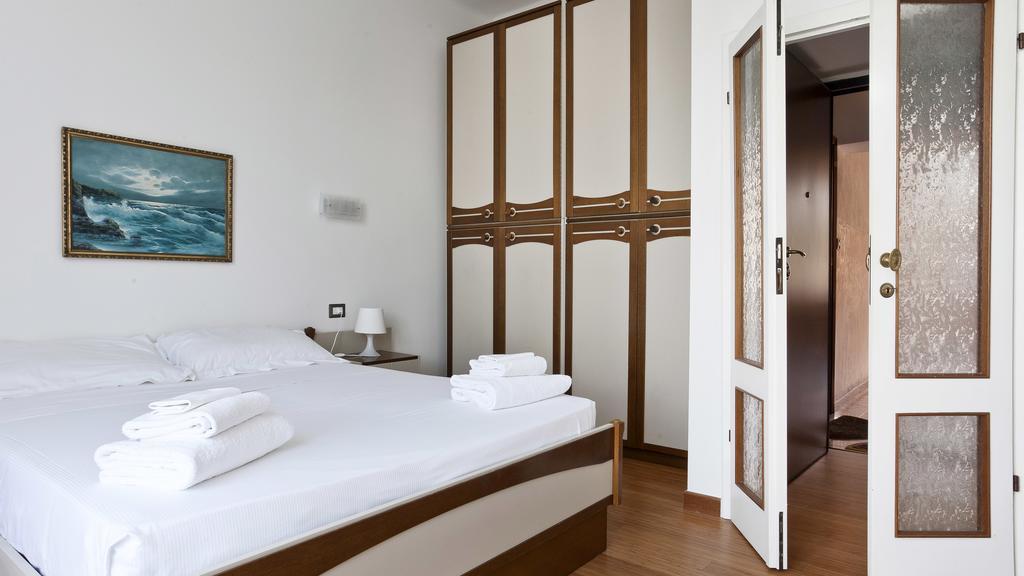 Italianway-Piazza Firenze Apartment Milano Ngoại thất bức ảnh